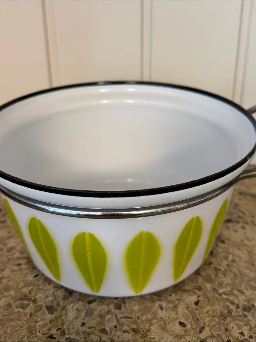Vintage Catherine Holm Norway Lotus Enamel 6” Dutch Oven MCM w/ Handle